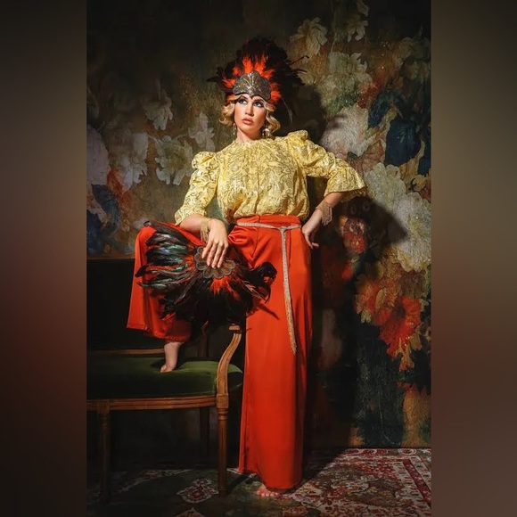 Saylor Vintage Metallic Gold Blouse - Picture 2 of 15